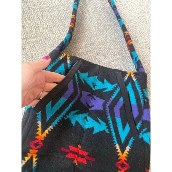 Unknown Wool Aztec bold colored purse - Picture 4 of 8